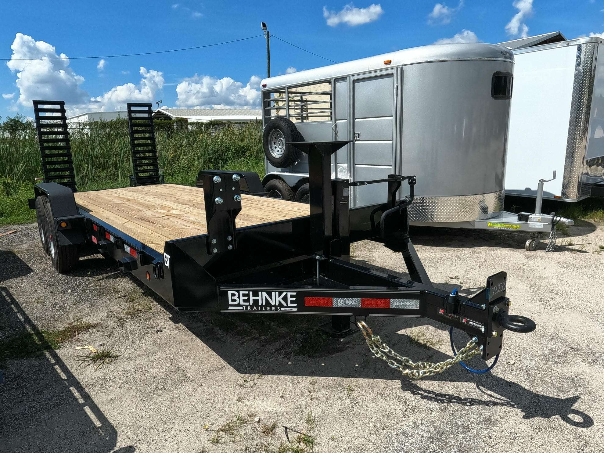 2025 Behnke EQ83-20T10SS-KR